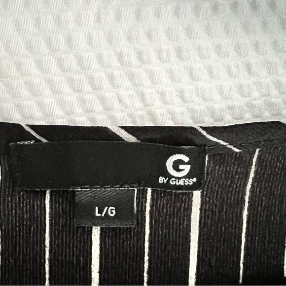 G by Guess Tie-Front Romper Black / White Women’s size L - Picture 8 of 8